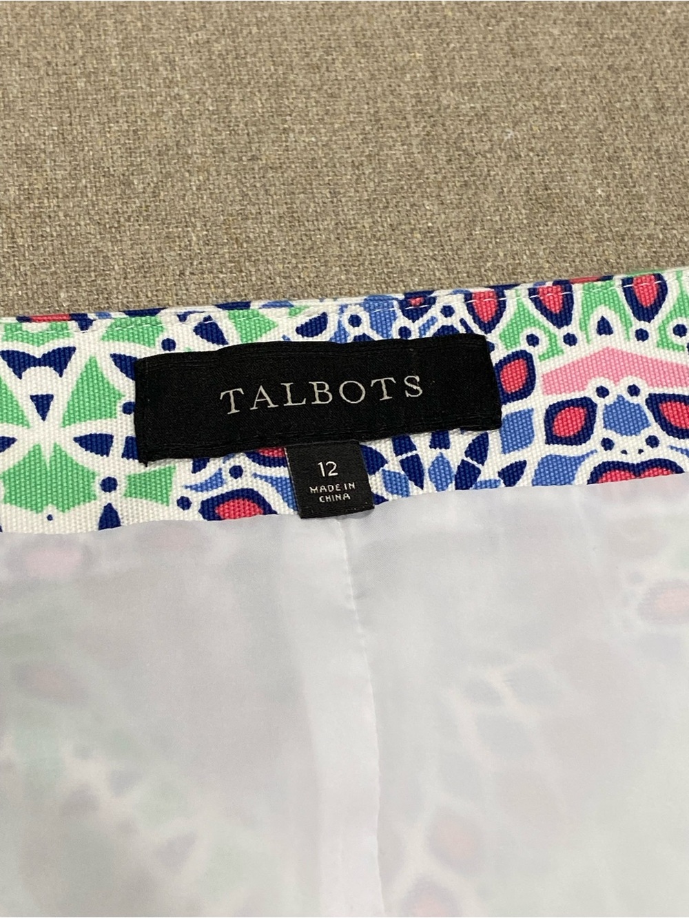 Talbots Printed A-Line Skirt with side zipper Size 12 - Picture 3 of 7